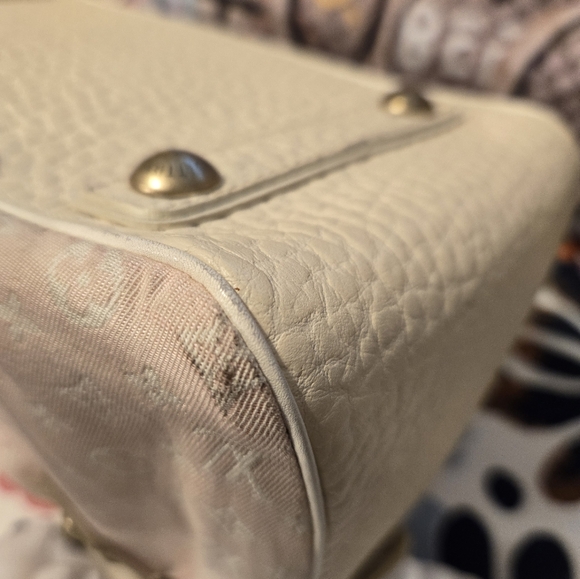 Louis Vuitton Trapeze Bag - Picture 11 of 16